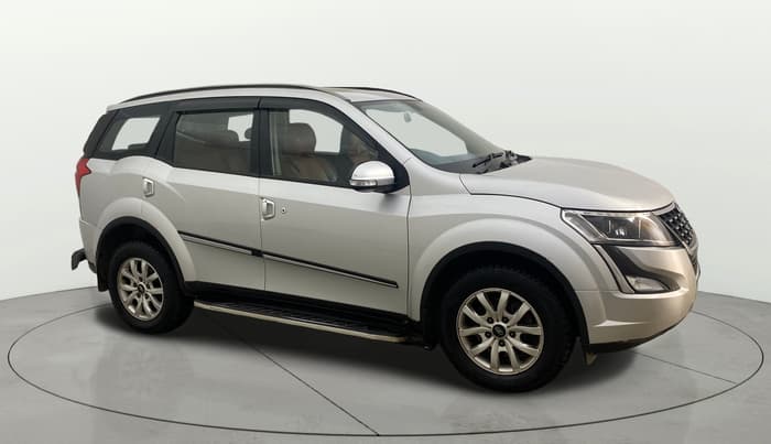 2018 Mahindra XUV500 W9 AT, Diesel, Automatic, 73,529 km, Right Front Diagonal