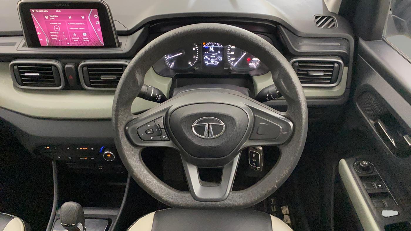 2023 Tata PUNCH ADVENTURE CAMO AMT, Petrol, Automatic, 29,413 km, Steering Wheel Close Up