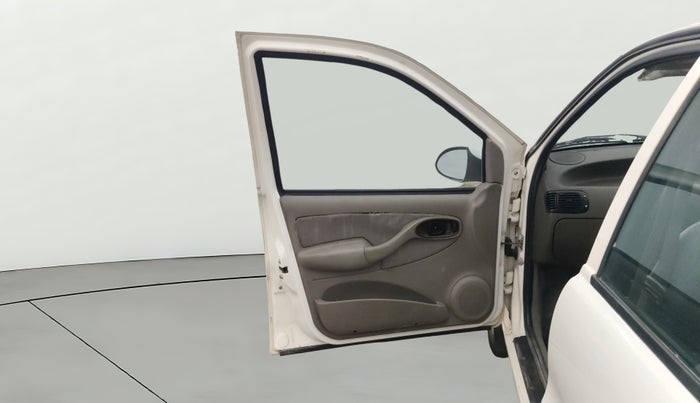 2013 Tata Indigo ECS LX CR4, Diesel, Manual, 42,861 km, LHS Front Door