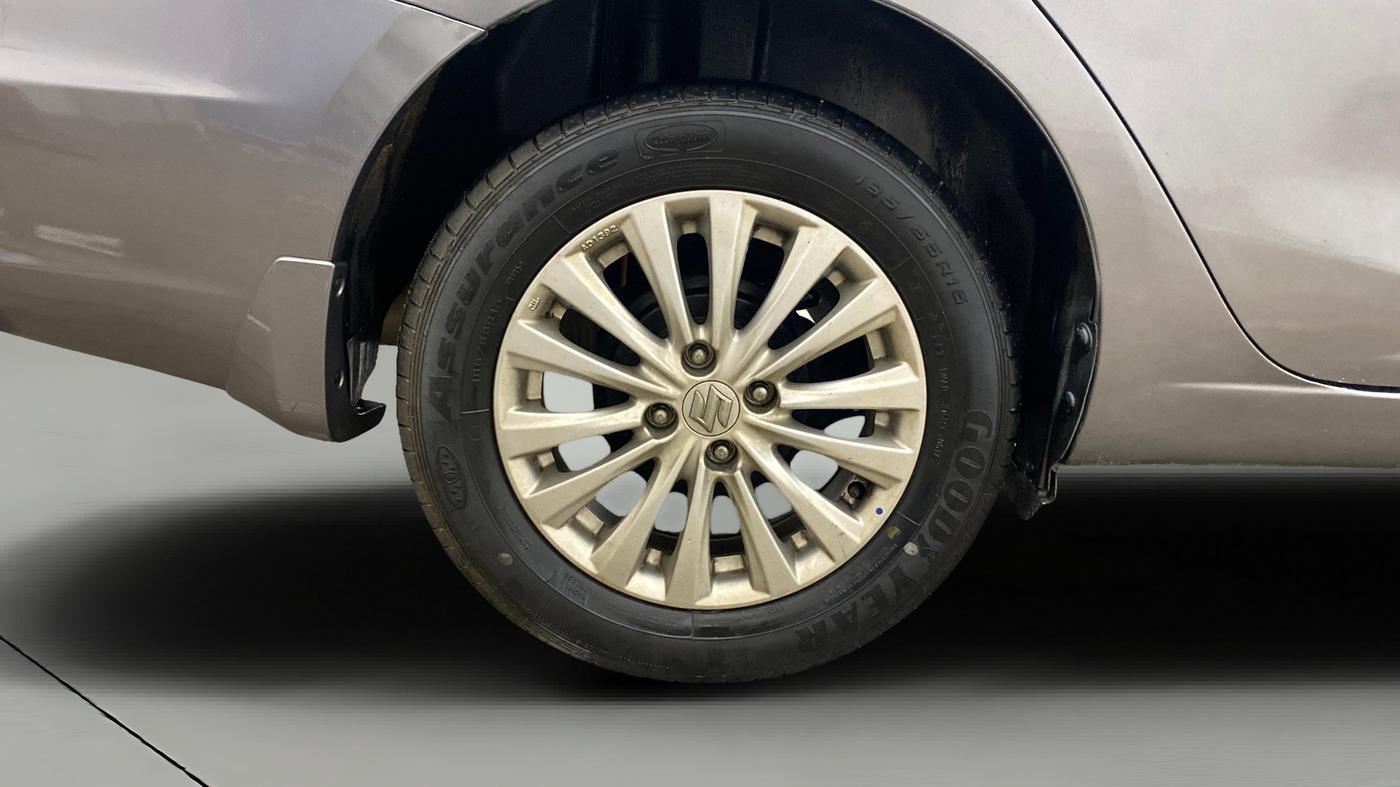 2017 Maruti Ciaz ZETA 1.4  AT PETROL, Petrol, Automatic, 19,223 km, Right Rear Wheel