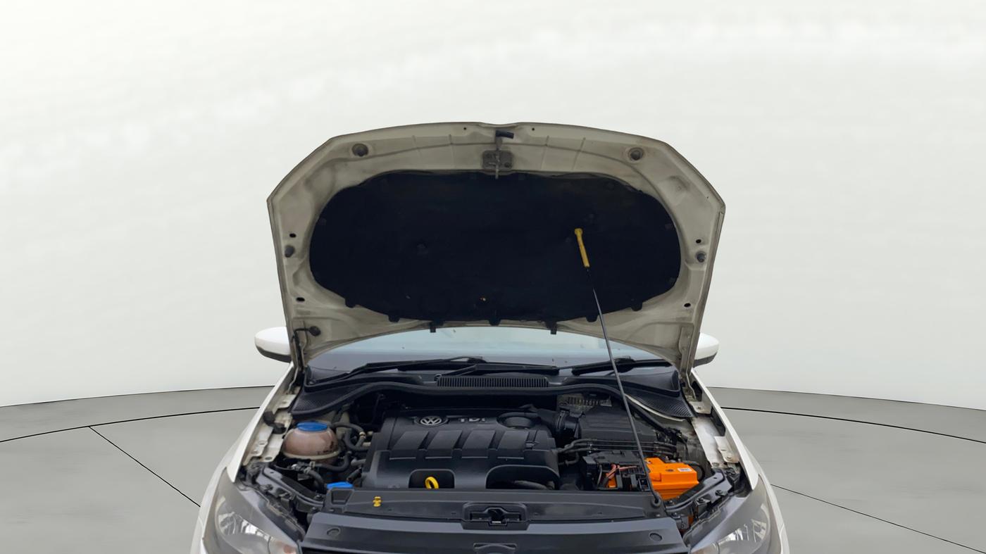 2017 Volkswagen Ameo TRENDLINE 1.5L, Diesel, Manual, 1,30,843 km, Open Bonet