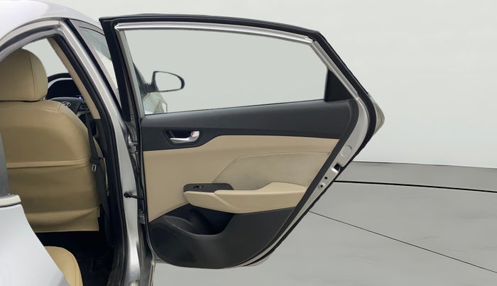 2018 Hyundai Verna 1.6 VTVT SX + AT, Petrol, Automatic, 53,311 km, RHS Rear Door