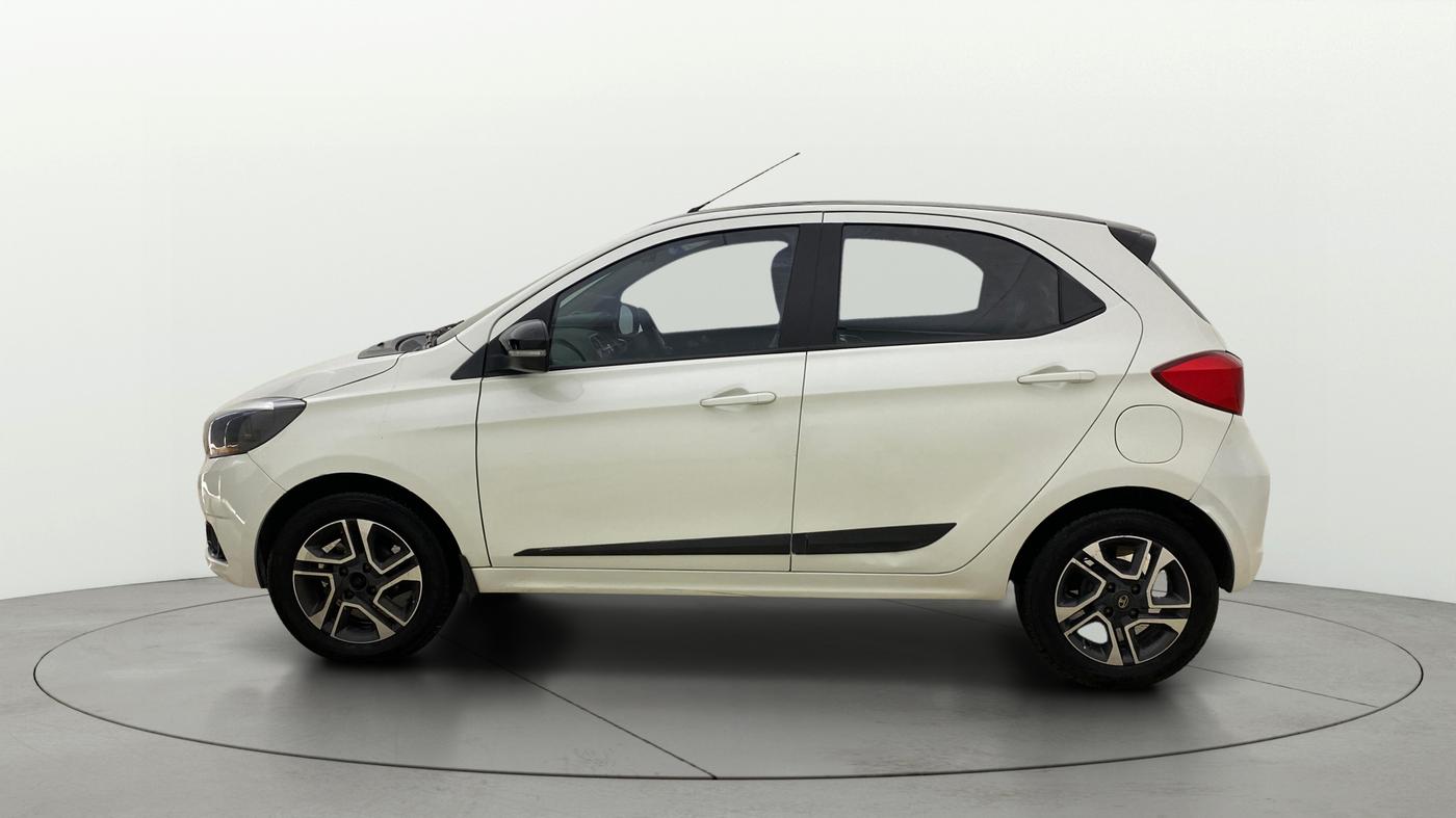 2019 Tata Tiago XZA PLUS PETROL, Petrol, Automatic, 1,14,495 km, Left Side