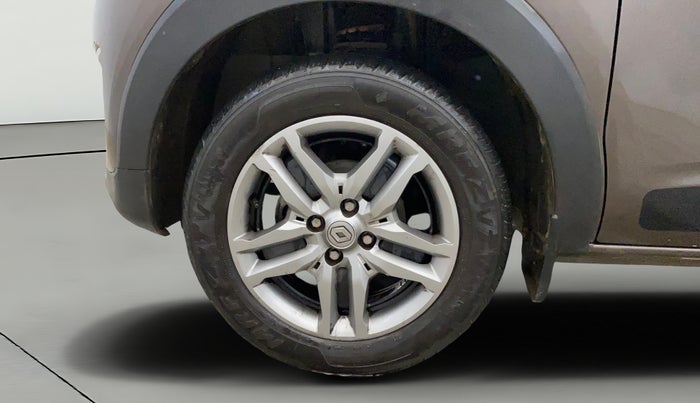 2023 Renault TRIBER RXZ AMT, Petrol, Automatic, 16,654 km, Left Front Wheel