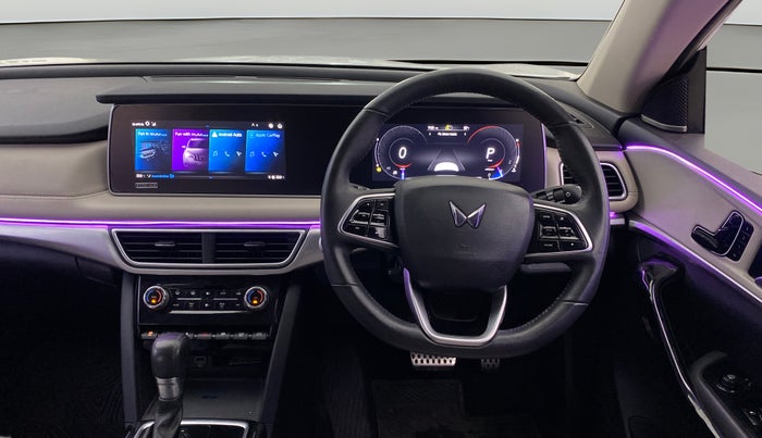 2022 Mahindra XUV700 AX 7 LUXURY D AT 7 STR, Diesel, Automatic, 93,680 km, Steering Wheel Close Up