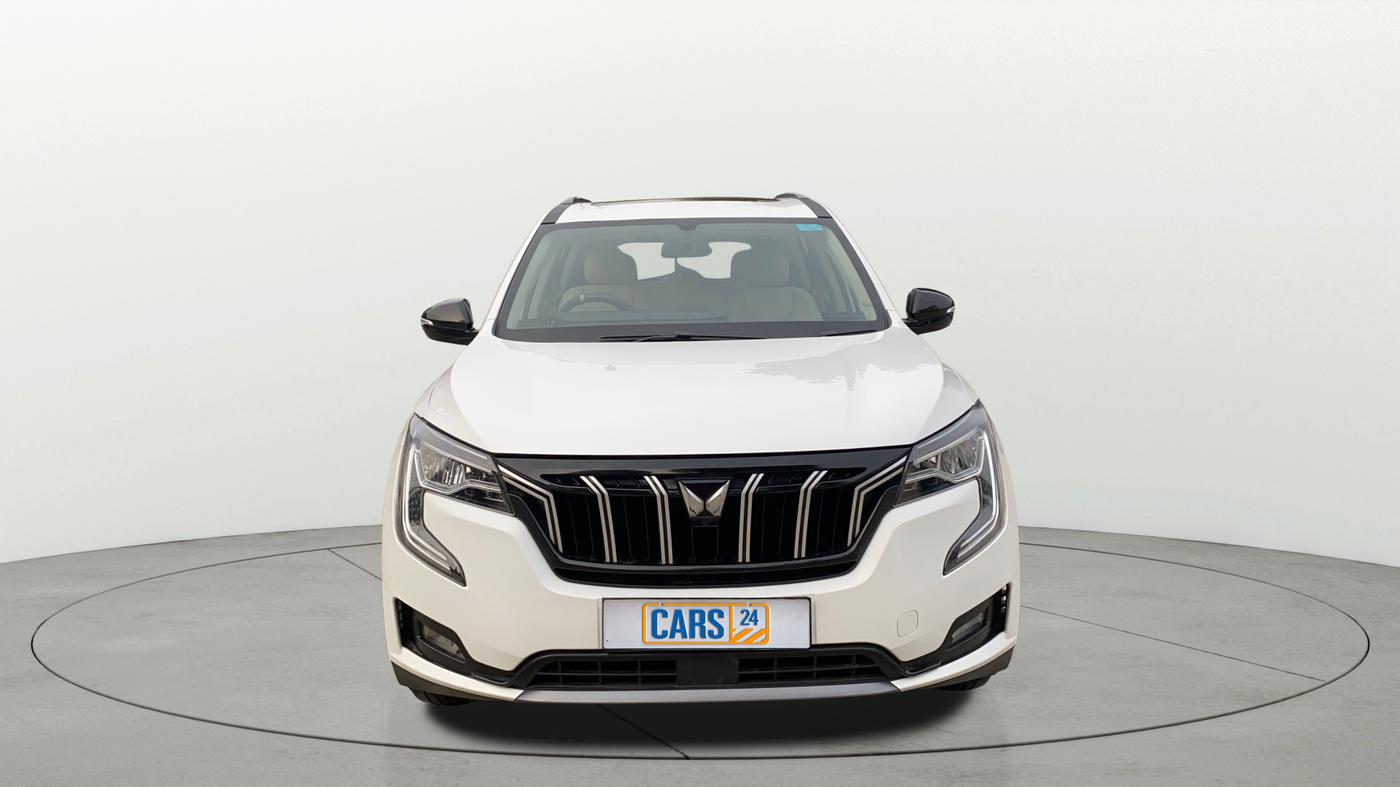 2022 Mahindra XUV700 AX 5 D AT 5 STR, Diesel, Automatic, 31,102 km, Front