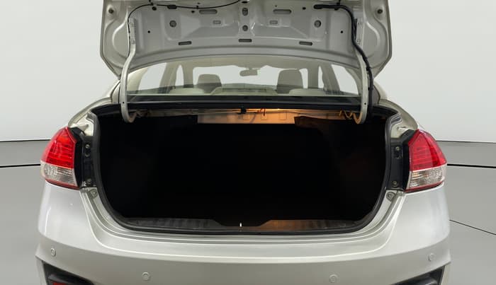 2016 Maruti Ciaz VXI+, Petrol, Manual, 1,10,428 km, Boot Open Zoomed View