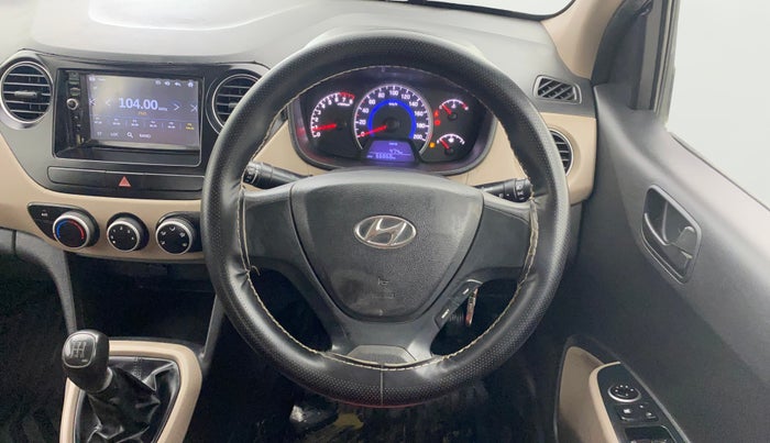 2017 Hyundai Grand i10 MAGNA 1.2 KAPPA VTVT, CNG, Manual, 66,826 km, Steering Wheel Close Up