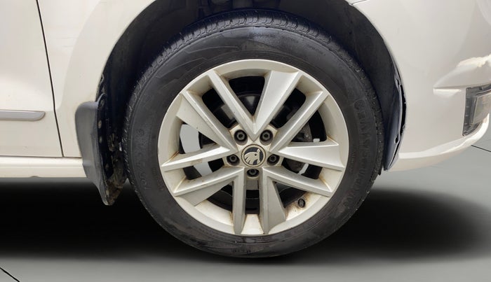 2019 Skoda Rapid STYLE 1.6 MPI AT, Petrol, Automatic, 49,097 km, Right Front Wheel