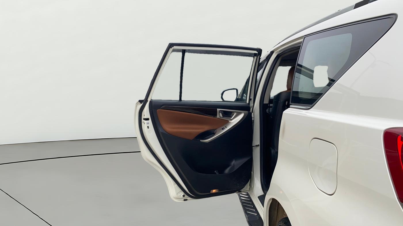 2022 Toyota Innova Crysta 2.7 ZX AT 7 STR, Petrol, Automatic, 35,119 km, LHS Rear Door