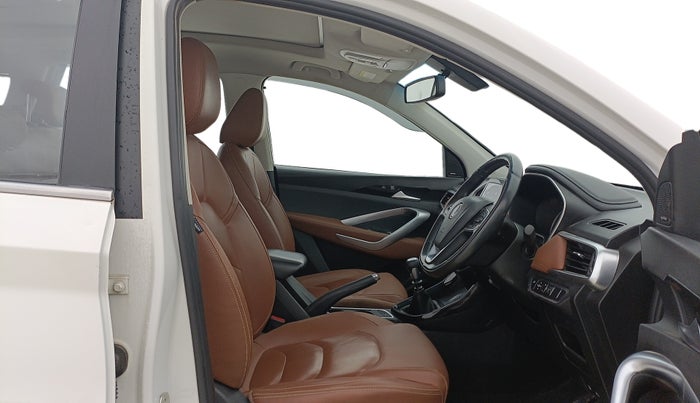 2021 MG HECTOR PLUS SELECT 2.0 DIESEL TURBO MT 7-STR, Diesel, Manual, 87,126 km, Right Side Front Door Cabin