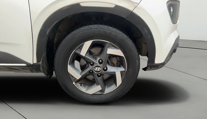 2019 Hyundai VENUE SX 1.4 CRDi DUAL TONE, Diesel, Manual, 1,07,785 km, Right Front Wheel