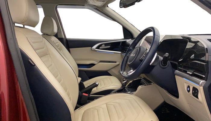 2022 KIA CARENS LUXURY PLUS 1.4 PETROL DCT 7 STR, Petrol, Automatic, 37,117 km, Right Side Front Door Cabin