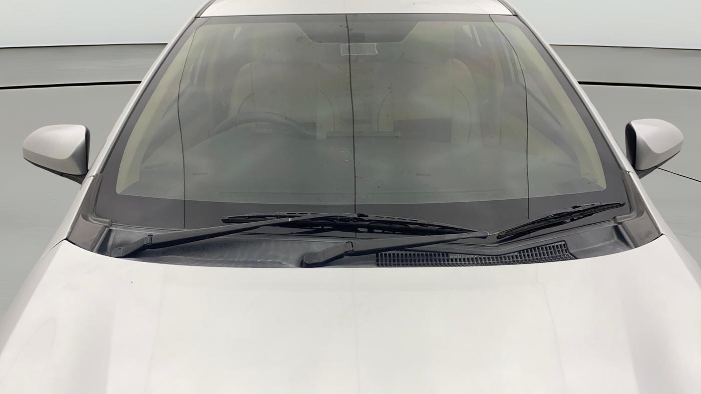 2019 Toyota YARIS J MT, Petrol, Manual, 1,27,430 km, Front Windshield