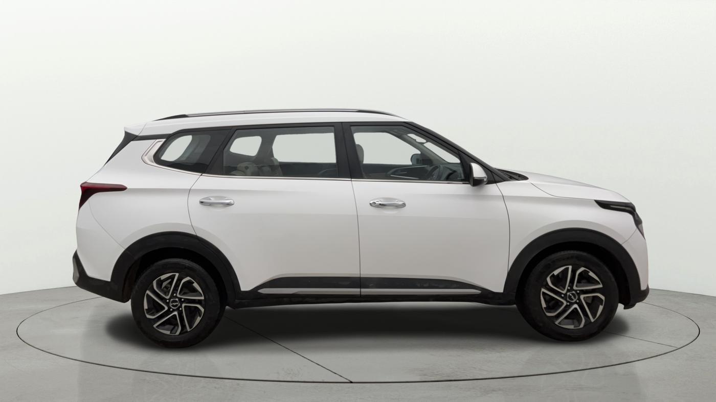 2023 KIA CARENS LUXURY PLUS 1.5 DIESEL AT 7 STR, Diesel, Automatic, 47,522 km, Right Side View