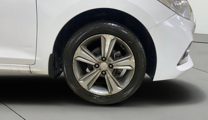 2018 Hyundai Verna 1.6 VTVT SX, Petrol, Manual, 75,728 km, Right Front Wheel