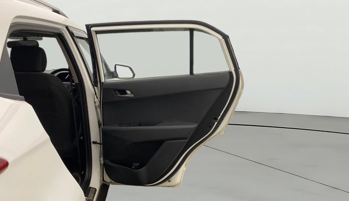 2015 Hyundai Creta SX PLUS 1.6 PETROL, Petrol, Manual, 69,803 km, RHS Rear Door