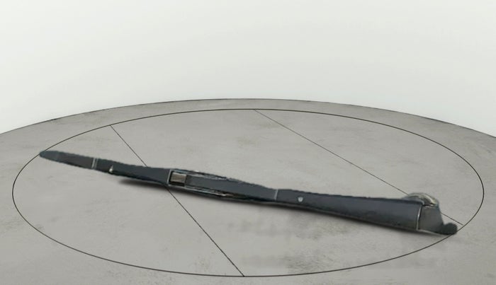 2019 Mahindra TUV300 T10, Diesel, Manual, 46,232 km, Rear Wiper