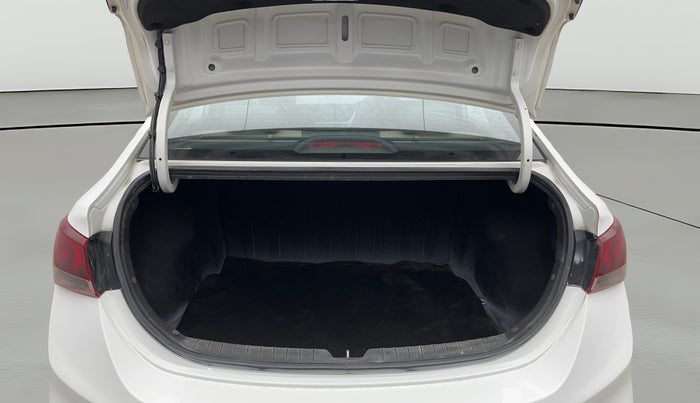 2018 Hyundai Verna 1.6 VTVT SX O, Petrol, Manual, 63,332 km, Boot Open Zoomed View