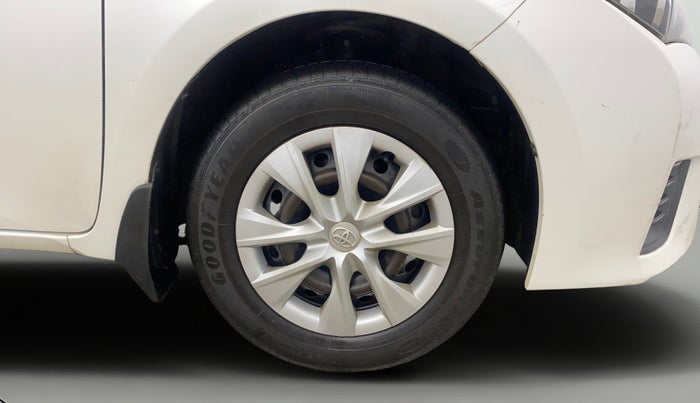 2015 Toyota Corolla Altis JS PETROL, Petrol, Manual, 62,153 km, Right Front Wheel