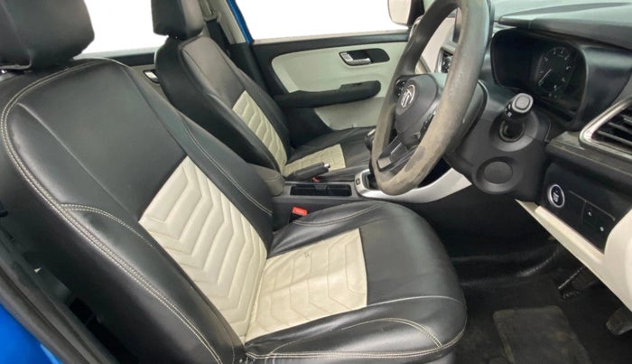 2022 Tata ALTROZ XZ PETROL, Petrol, Manual, 42,232 km, Right Side Front Door Cabin