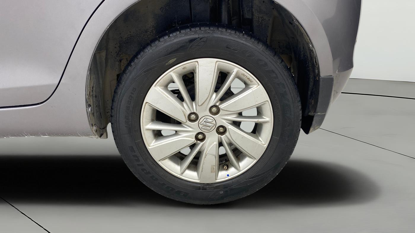 2015 Maruti Swift ZXI, Petrol, Manual, 54,581 km, Left Rear Wheel