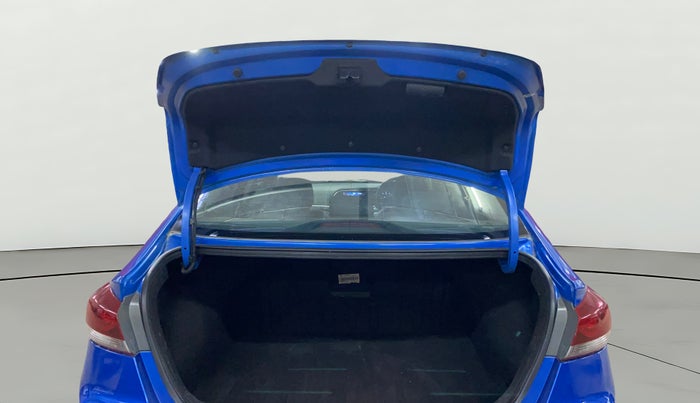 2019 Hyundai New Elantra 1.6 SX (O) AT DIESEL, Diesel, Automatic, 63,389 km, Boot Door Open