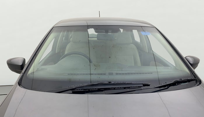 2013 Volkswagen Vento HIGHLINE 1.6 MPI, Petrol, Manual, 71,158 km, Front Windshield