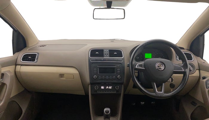 2014 Skoda Rapid ELEGANCE 1.6 MPI MT, Petrol, Manual, 1,07,359 km, Dashboard