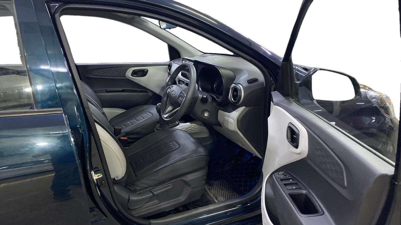 2025 Hyundai GRAND I10 NIOS MAGNA 1.2 KAPPA VTVT, Petrol, Manual, 2,243 km, Right Side Front Door Cabin