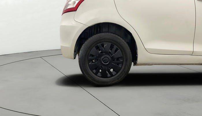 2013 Maruti Swift VXI, Petrol, Manual, 1,01,473 km, Right Rear Wheel