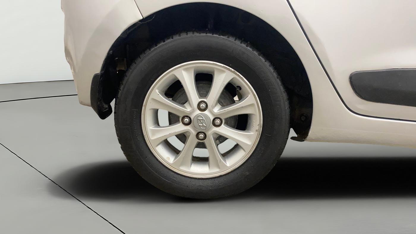 2014 Hyundai Grand i10 ASTA AT 1.2 KAPPA VTVT, Petrol, Automatic, 66,479 km, Right Rear Wheel