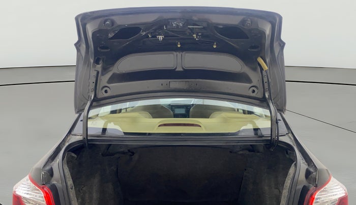 2017 Honda Amaze 1.2L I-VTEC VX AT, Petrol, Automatic, 58,700 km, Boot Door Open