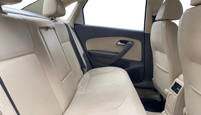 2014 Volkswagen Vento HIGHLINE PETROL AT, Petrol, Automatic, 1,05,011 km, Right Side Rear Door Cabin