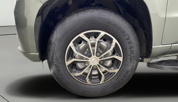 2022 Mahindra BOLERO NEO N 4, Diesel, Manual, 52,041 km, Left Front Wheel