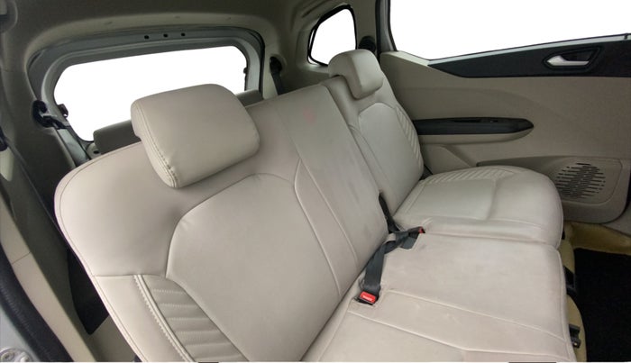 2023 Renault TRIBER RXZ AMT, Petrol, Automatic, 32,928 km, Right Side Rear Door Cabin