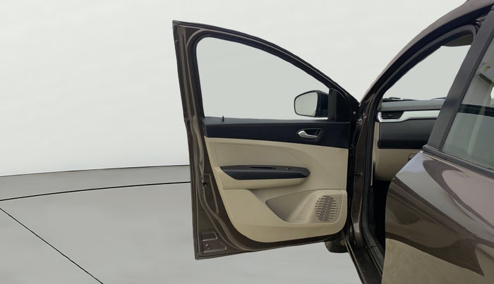 2023 Renault TRIBER RXZ, Petrol, Manual, 29,624 km, LHS Front Door