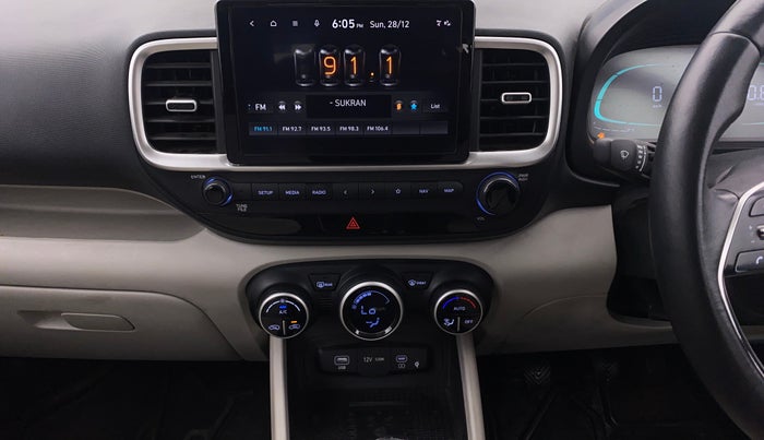 2023 Hyundai VENUE SX 1.2 PETROL, Petrol, Manual, 17,044 km, Air Conditioner