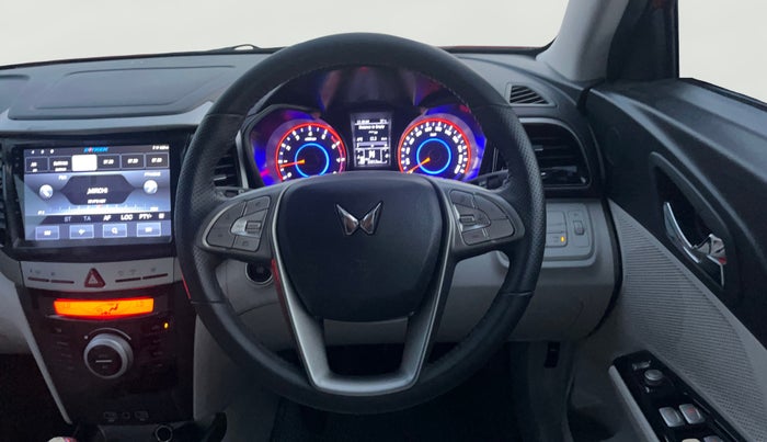 2024 Mahindra XUV300 W8 (O) 1.2 PETROL AMT, Petrol, Automatic, 20,797 km, Steering Wheel Close Up