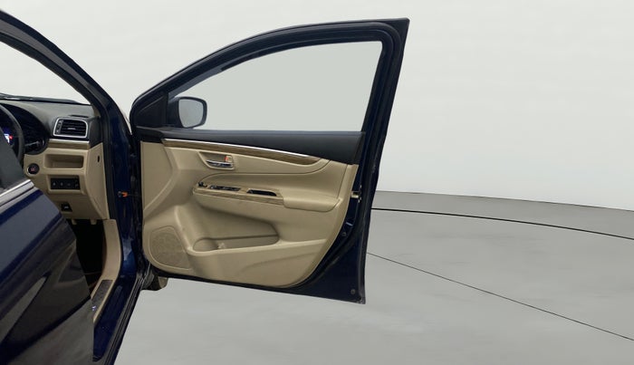 2022 Maruti Ciaz ALPHA 1.5 SHVS PETROL, Petrol, Manual, 61,187 km, RHS Front Door