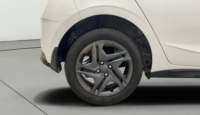 2022 Hyundai NEW I20 SPORTZ 1.2 MT, Petrol, Manual, 24,903 km, Right Rear Wheel