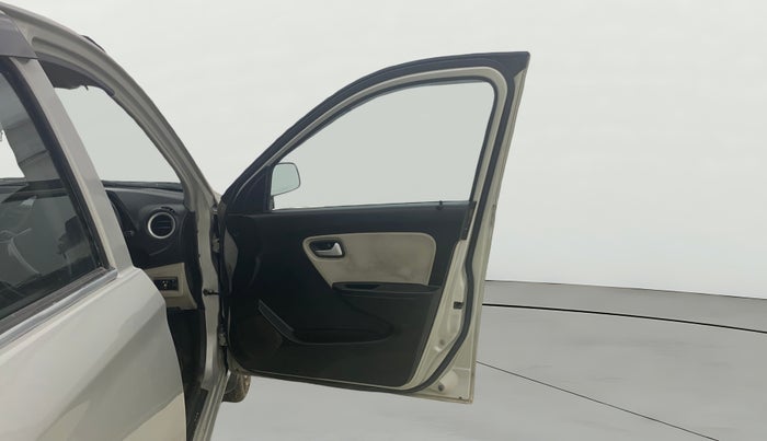 2020 Maruti Alto LXI CNG, CNG, Manual, 75,230 km, RHS Front Door