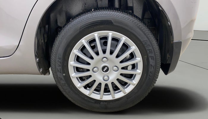 2013 Maruti Swift VXI, Petrol, Manual, 60,807 km, Left Rear Wheel
