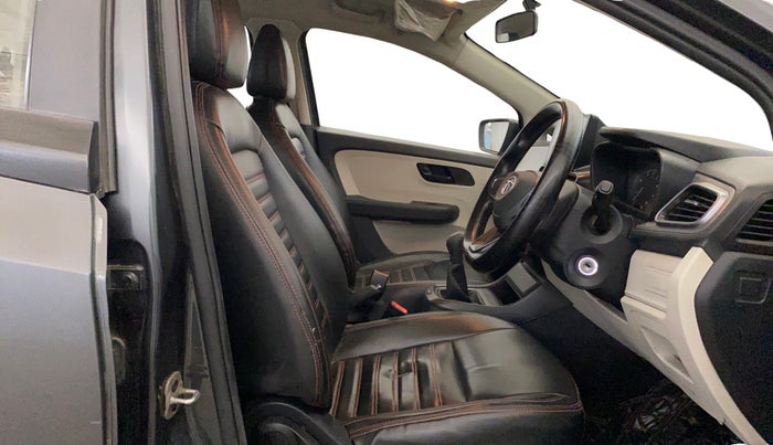 2021 Tata ALTROZ XE DIESEL, Diesel, Manual, 37,790 km, Right Side Front Door Cabin