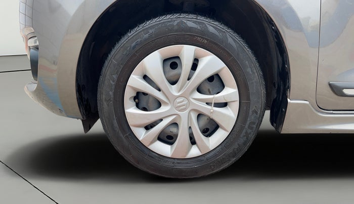 2021 Maruti Swift VXI, Petrol, Manual, 1,07,898 km, Left Front Wheel