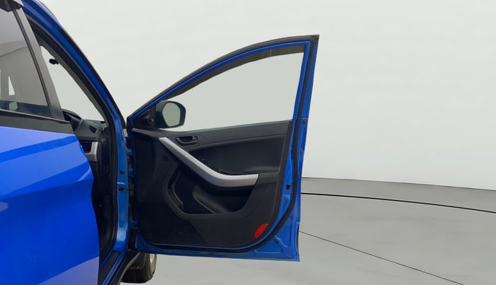 2021 Tata NEXON XMA SUNROOF PETROL, Petrol, Automatic, 20,203 km, RHS Front Door