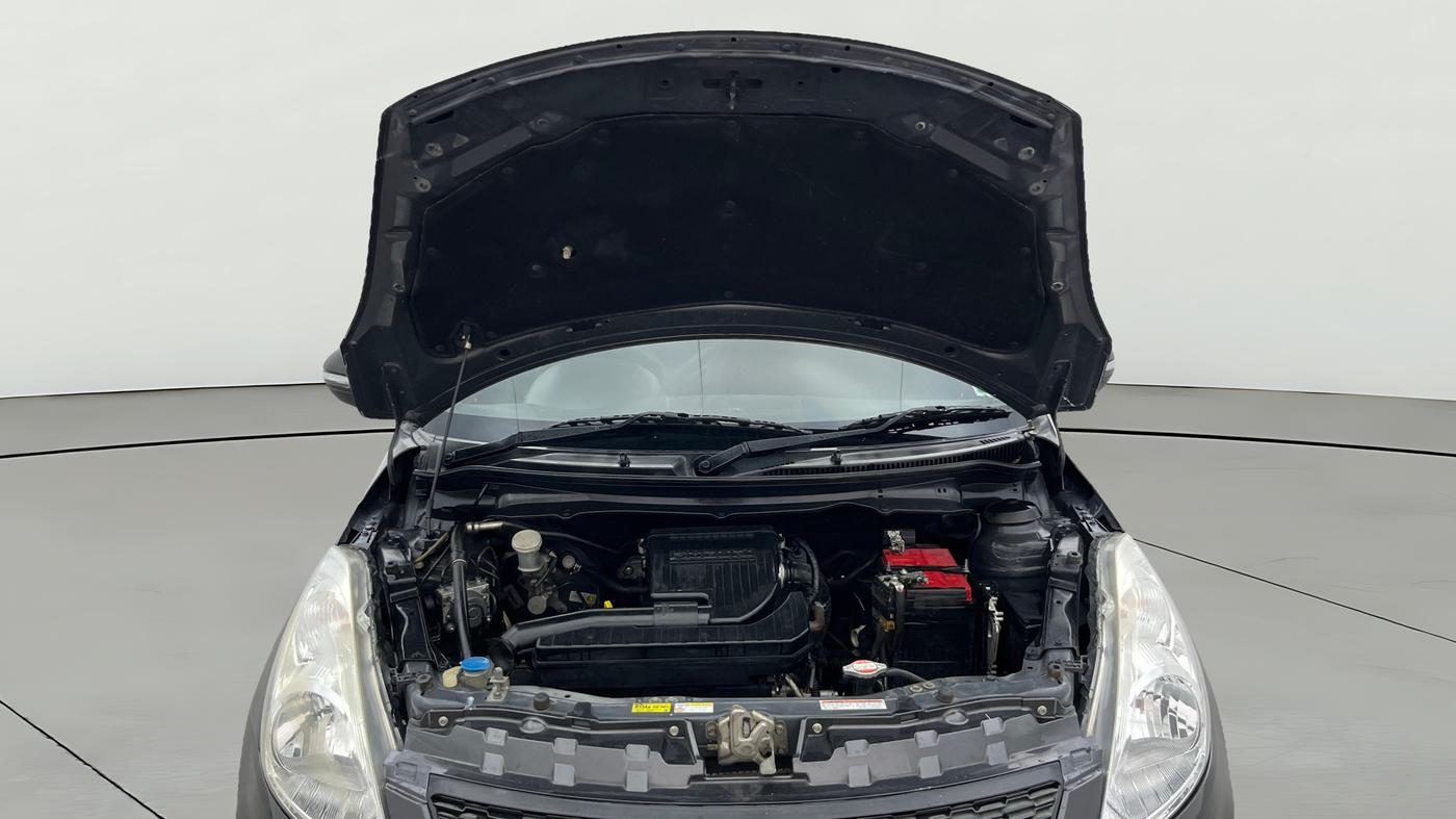 2016 Maruti Swift ZXI, Petrol, Manual, 1,18,043 km, Open Bonet