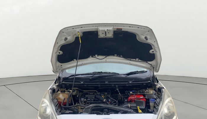 2019 Ford New Figo TITANIUM 1.2 PETROL MT, Petrol, Manual, 1,01,867 km, Open Bonet