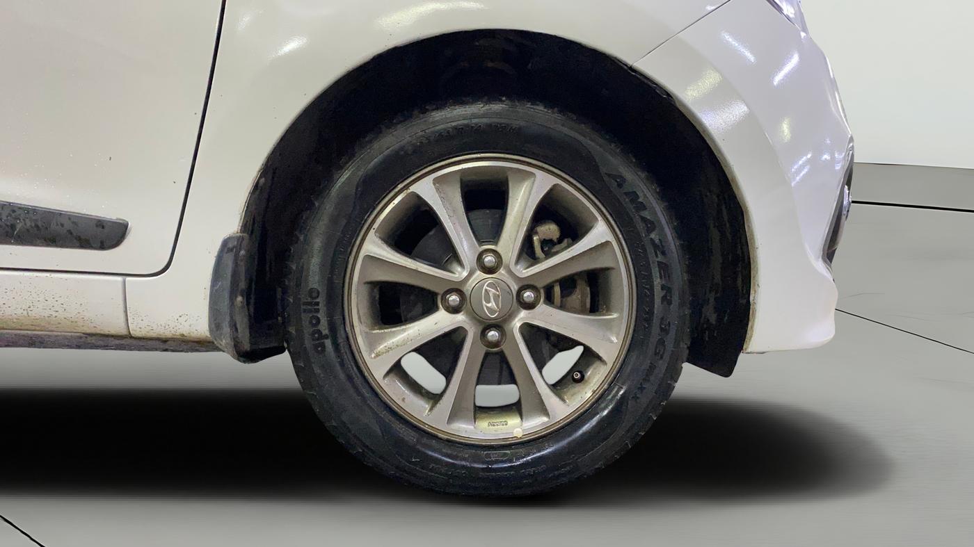 2015 Hyundai Grand i10 ASTA (O) 1.2 KAPPA VTVT, Petrol, Manual, 46,142 km, Right Front Wheel