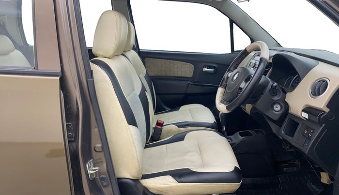 2017 Maruti Wagon R 1.0 VXI (O) AMT, Petrol, Automatic, 92,824 km, Right Side Front Door Cabin